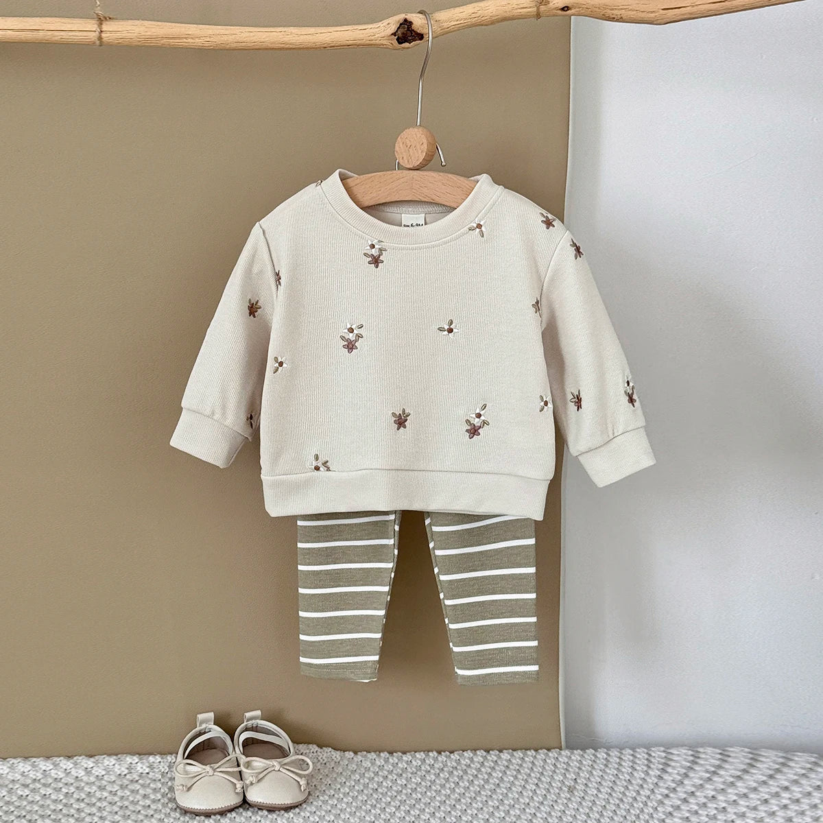 Floral Embroidered Baby Girl Outfit Set
